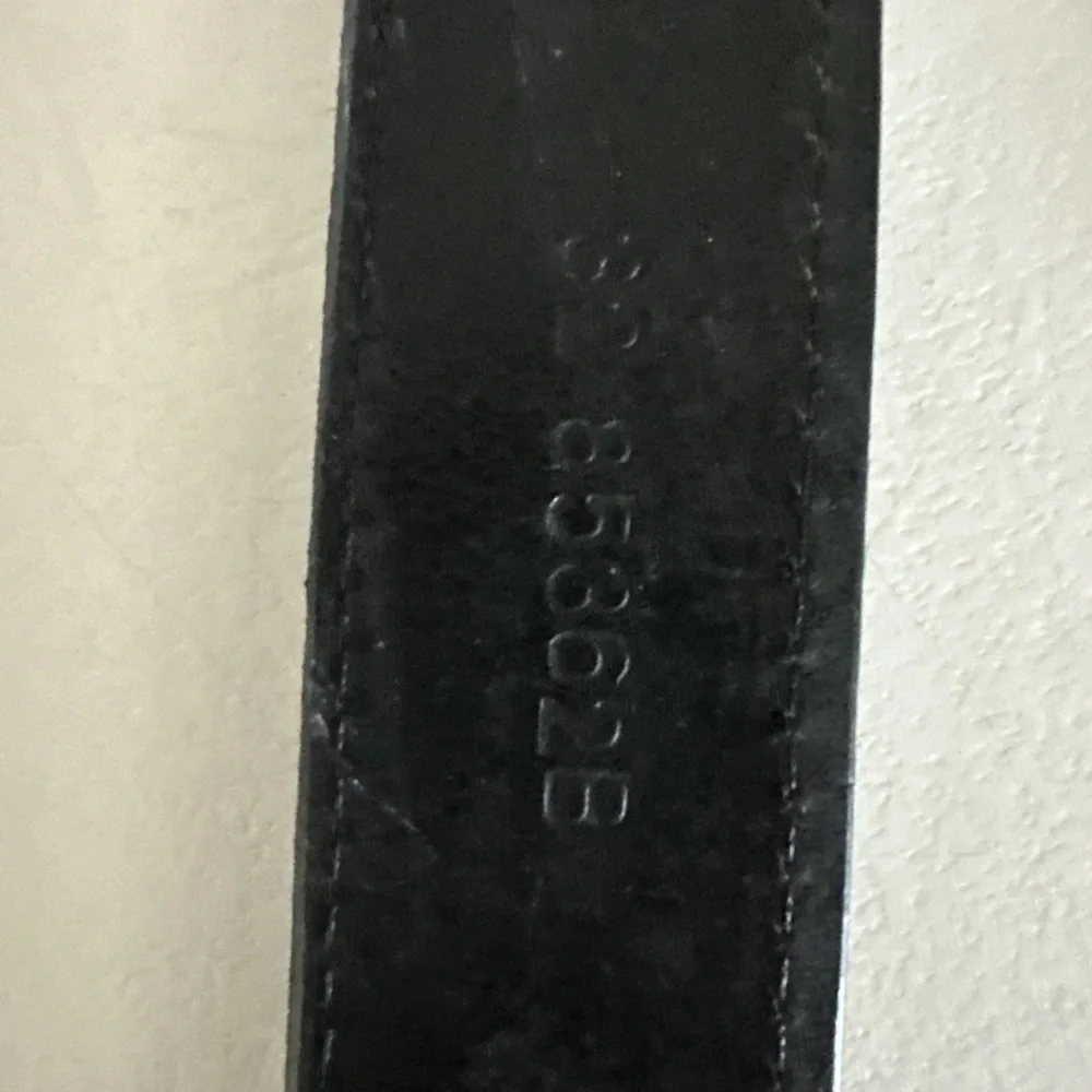 DULUTH TRADING Co. Thick Black Leather Belt Size 32 Brass Buckle